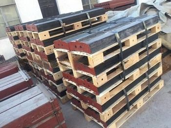 Machine de minage de pierre concasseur d'impact Parties d'usure Barre de soufflage en acier à haute teneur en manganèse