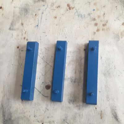 Spécification standard du client VSI pièces détachées de concasseur à choc Carbide Back up Tip Set CV129