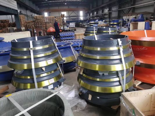 EN124 Norme Cs660 Pièces détachées de machines minières Mn18 Cr2 Conus Crusher Mantle Concave