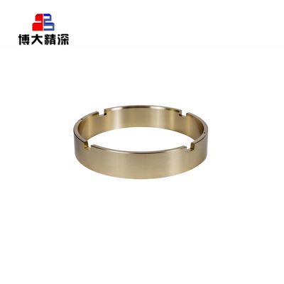 Machine de minage de minerai de cuivre Crusher à cône Assemblage de la tête Bouchage excentrique