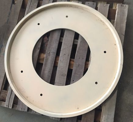 Type de traitement Forgeage Durable VSI Conic Crusher Pièces de rechange Pièces de concasseur minier Plaque d'usure supérieure