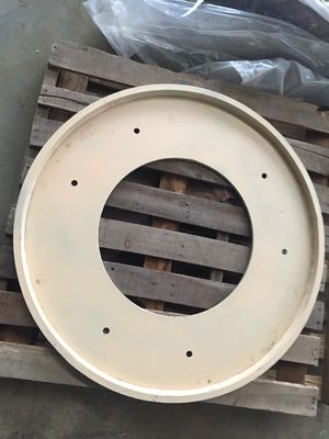 Type de traitement Forgeage Durable VSI Conic Crusher Pièces de rechange Pièces de concasseur minier Plaque d'usure supérieure