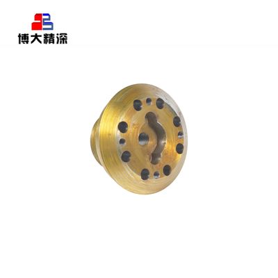 HP800 pièces détachées de concasseur à cône verrouillage boulon 599KG avec des performances dans l'exploitation minière de minerai