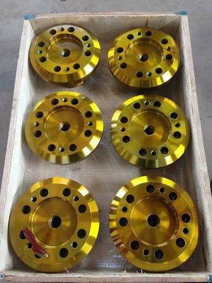 HP800 pièces détachées de concasseur à cône verrouillage boulon 599KG avec des performances dans l'exploitation minière de minerai