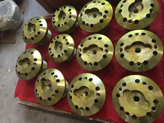 HP800 pièces détachées de concasseur à cône verrouillage boulon 599KG avec des performances dans l'exploitation minière de minerai